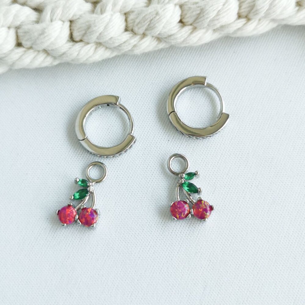 Kendra Scott Cherry Silver Berry Kyocera Opal Earring - Picture 4 of 4